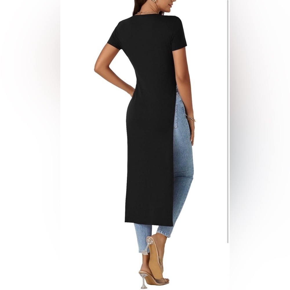 Black Long Tunic with Side-slits and short sleeves. Size Large. NWOT Never worn. - Picture 2 of 6